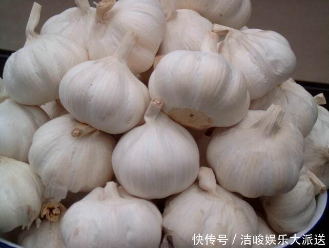 杜仲杜仲|血液黏稠的人,看嘴就知道!若出现3种表现,血管该清理了