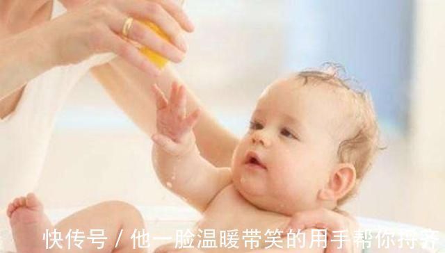 物体|妈妈们注意新生儿1-12个月的特点变化,让人忍不住惊呼神奇