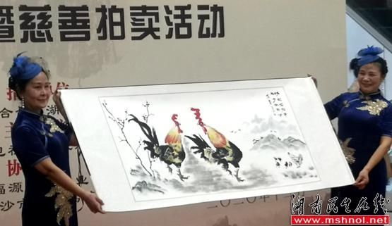  中国当代书画家崔国强老师捐画助学