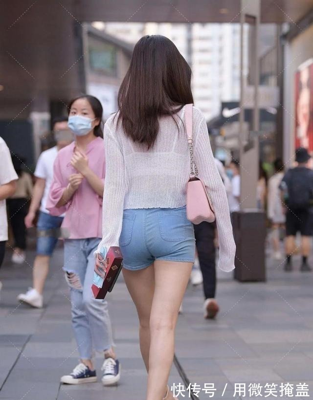 陈丹青 个性独特的瑜伽裤穿搭稳重有气质,靓丽雅致又舒适,减龄优雅!