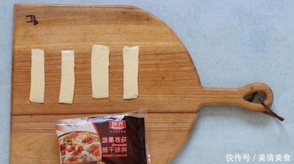 牛奶|做点玉子烧当早餐，1瓶牛奶3个蛋，放点芝士还能拉丝