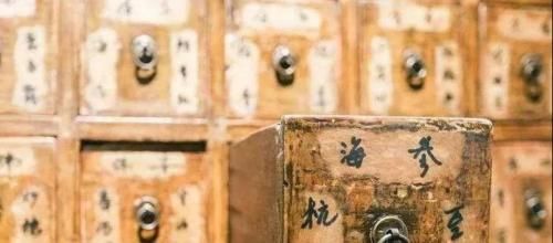 寒凉|上焦火，下焦寒，只需一味药，就能引火下行，最适合上热下寒体质