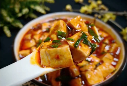 天天|豆腐这样做真香,天天吃都不腻,做法简单又下饭,比麻婆豆腐香
