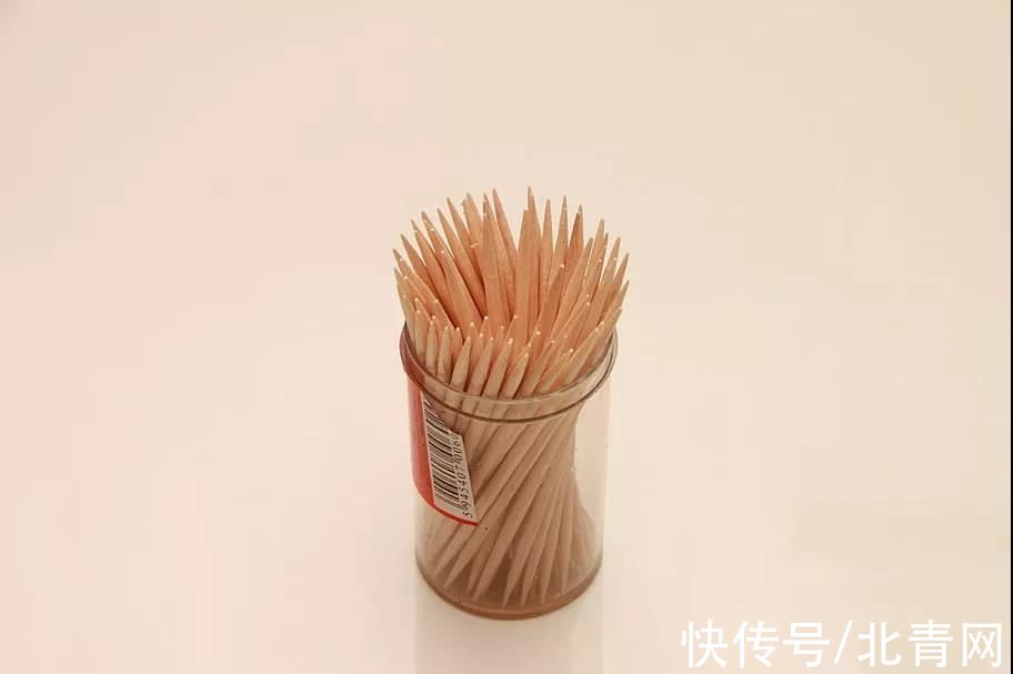 牙体|牙齿不美怎么办？专家告诉你明星一口好牙的秘密！保护牙齿“3做3不做”记好了