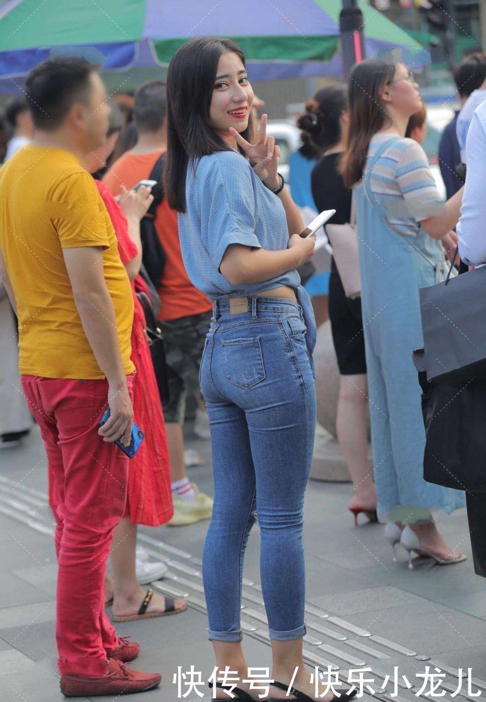 高跟鞋|接头偶遇温柔甜美的美女,是你的理想型吗?50万彩礼准备好了没