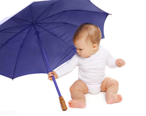 家长|宝宝一岁半了,就可以开始戒掉纸尿裤了,不然对发育大有影响