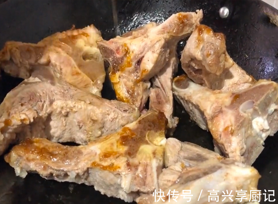 砂锅|春季,做海带排骨汤,要记住“3开3落”,把营养给“煮”出来