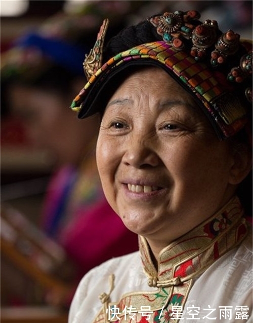 爱马仕|60岁藏族大妈被爱马仕看中,靠一根针走进联合国,几年净赚800万