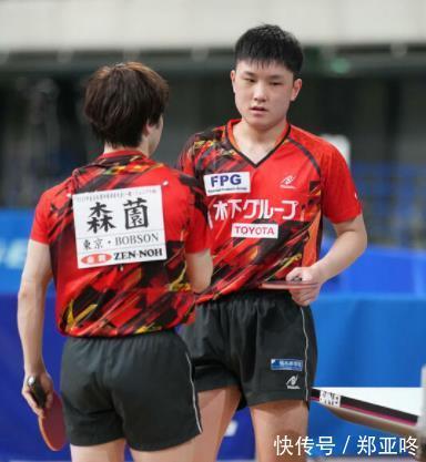 早田希娜|从2-0到2-3!张本智和丢冠:惨遭大逆转,无缘双冠王,1金1银收官
