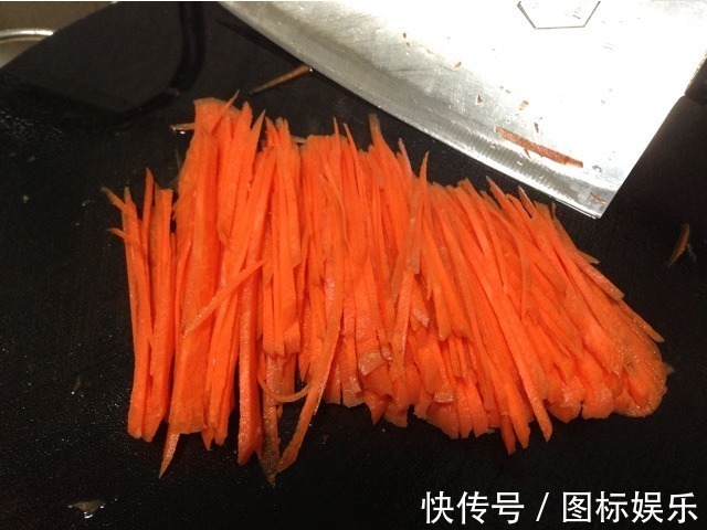 小小胡萝卜人称“小人参”,和此物一起吃,降糖、降脂还防癌