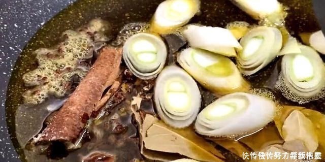 万能蘸料的正宗做法，简单实用，蘸什么都好吃，为年夜饭做准备