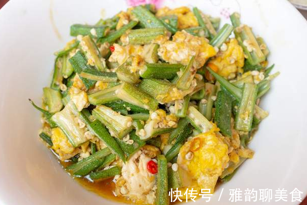 正确做法|炒秋葵,先切还是先焯水教你正确做法,鲜嫩又入味,营养不流失