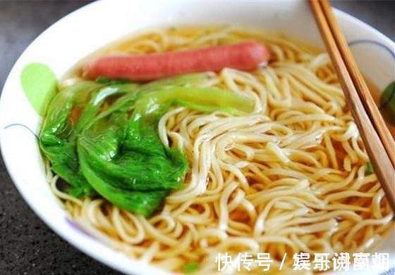 身体|常吃面条到底对身体好不好医生讲出了实话,记得告诉家人!