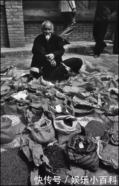 再也|30张老照片带你穿越回70年代,重温那些再也回不去的旧时光