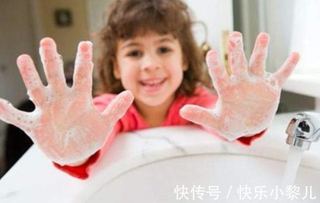 睡眠质量|立秋后,父母从“5方面”多努力,避免孩子换季生病,别做错