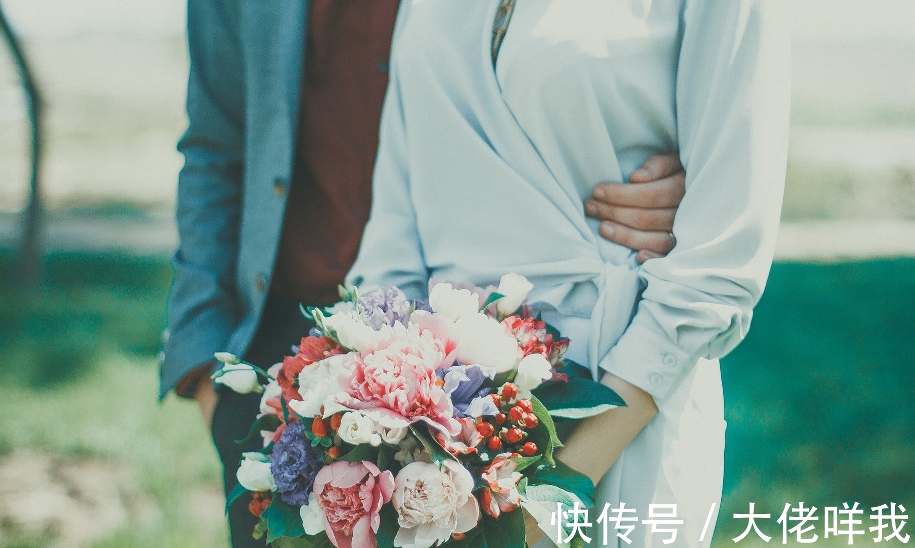 |丈夫出轨,情人欲看原配笑话却反被给500块服务费:我还得谢谢你