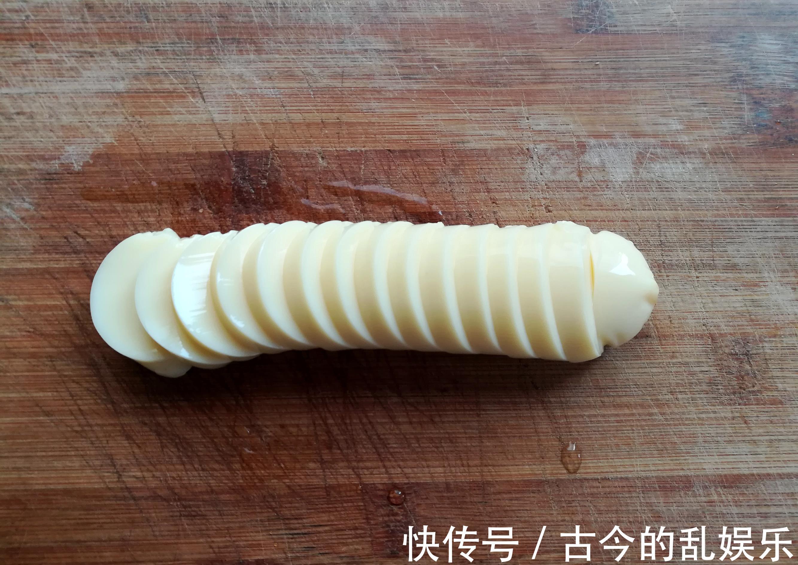 猪肉|夏天就爱吃这菜,无油少盐营养高,简单一蒸,上桌汤汁都不剩