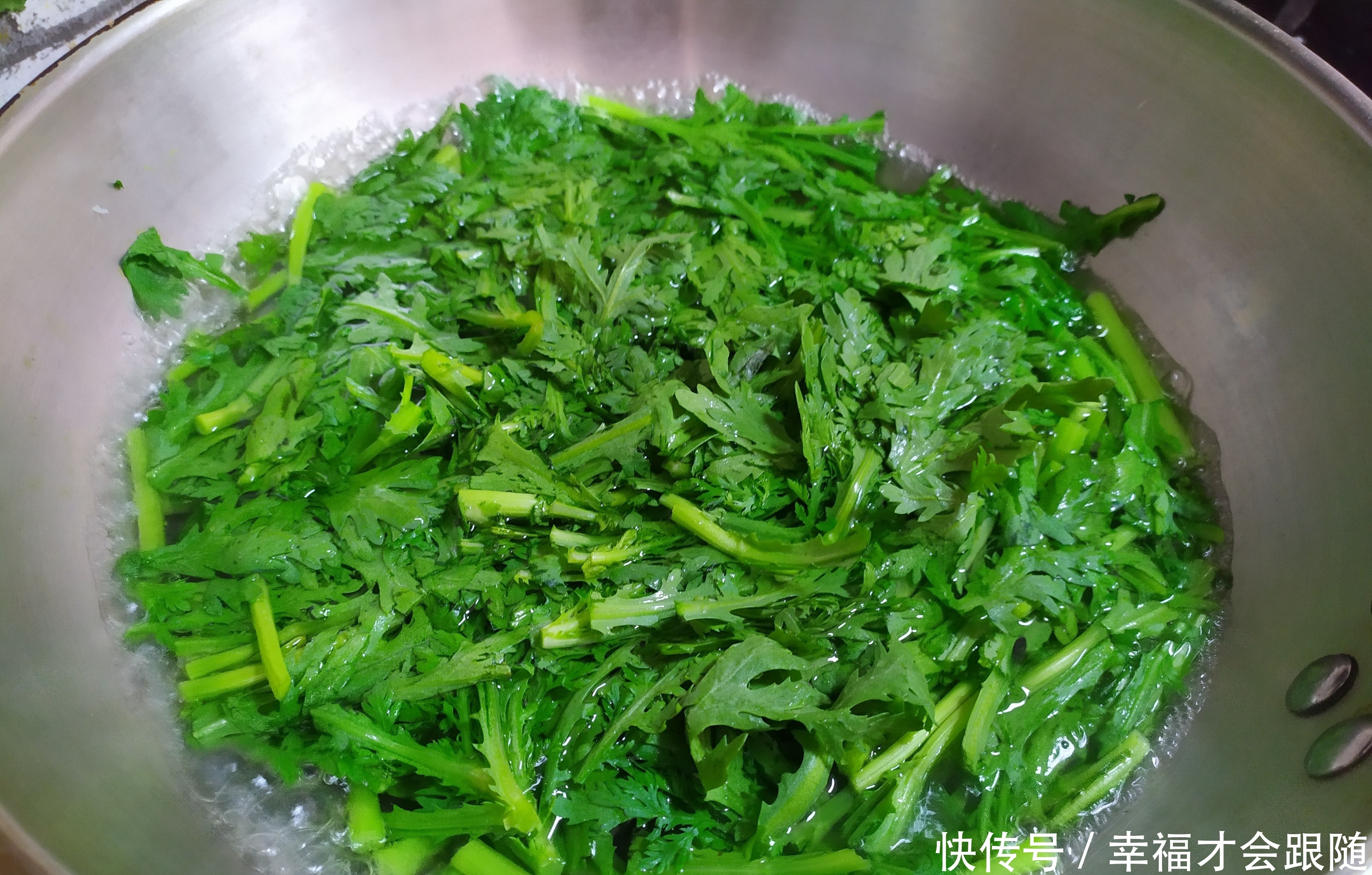 晚上老失眠,常食此菜,3块钱一大把,一觉睡到大天亮,不懂太亏