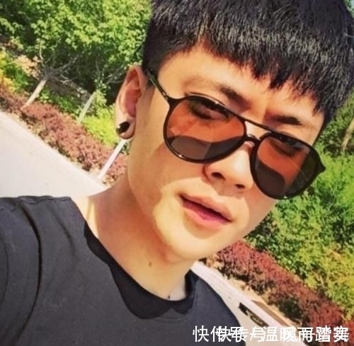 收养|因“长得美”被城市哥哥收养的《变形计》小杨丞琳,买各种名牌,现状成这样