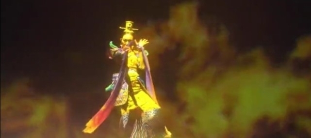 铁皮|叶罗丽:舞台剧版本的叶罗丽可圈可点,造型都很还原