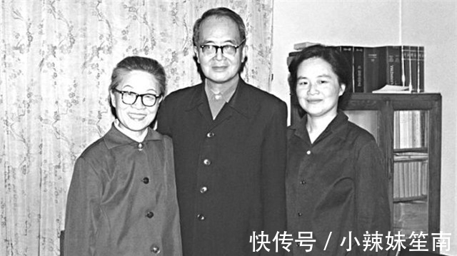 清华大学@钱钟书为何一生只育有一个女儿?杨绛对此哭笑不得:全因他太痴