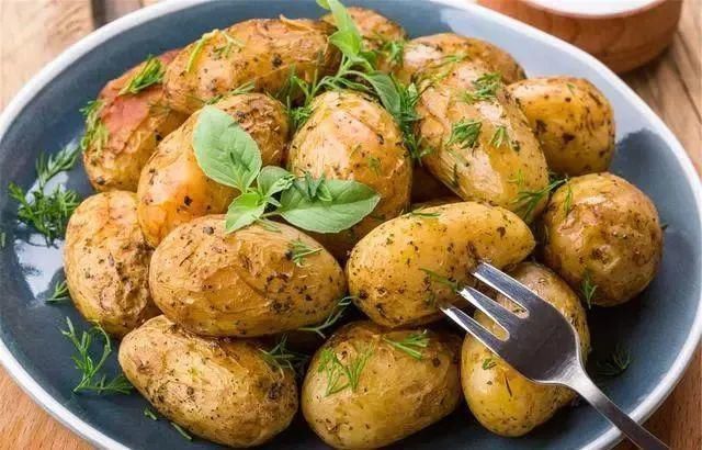 标准体重|女生“152-176cm标准体重对照表”已找到,也许多数人不能达标