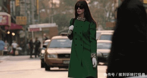 大衣里面穿什么不妨试试这6种叠穿方法,能承包你一整季的时髦