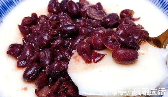 最近迷上吃“它”，无需烤箱，一拌一蒸就出锅，香甜丝滑，真好吃