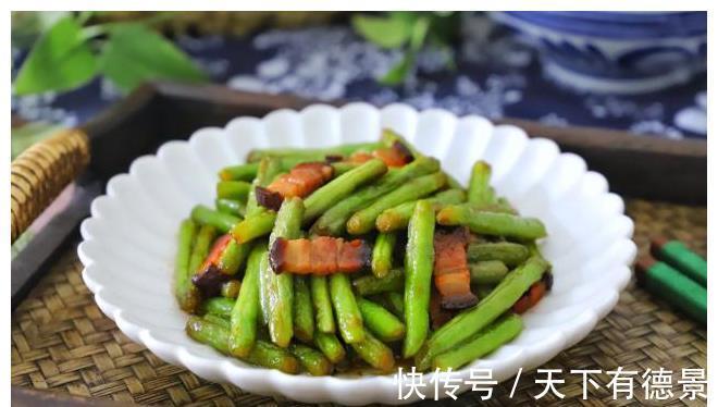 解馋|8月最受欢迎的时令蔬菜,此种做法鲜香下饭,一周吃3次才解馋