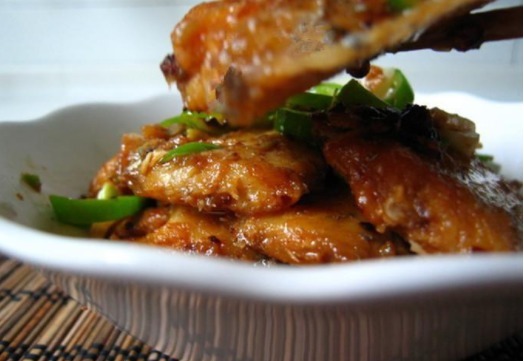 烧带鱼多放一勺这个神秘酱料,翻倍儿香,刚出锅就被瓜分,秒光!