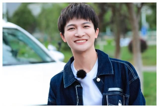 《新手驾到》周深说王子异人心险恶,头破保鲜膜脸部扭曲,太拼了