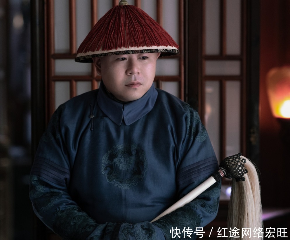 苛刻|清朝的太监是什么地位？制度森严、苛刻，遇到宫女都要绕道而行！