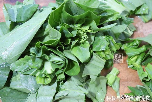 春天不吃这菜太亏,3月过后千金难买!两块一斤,老板:不够卖