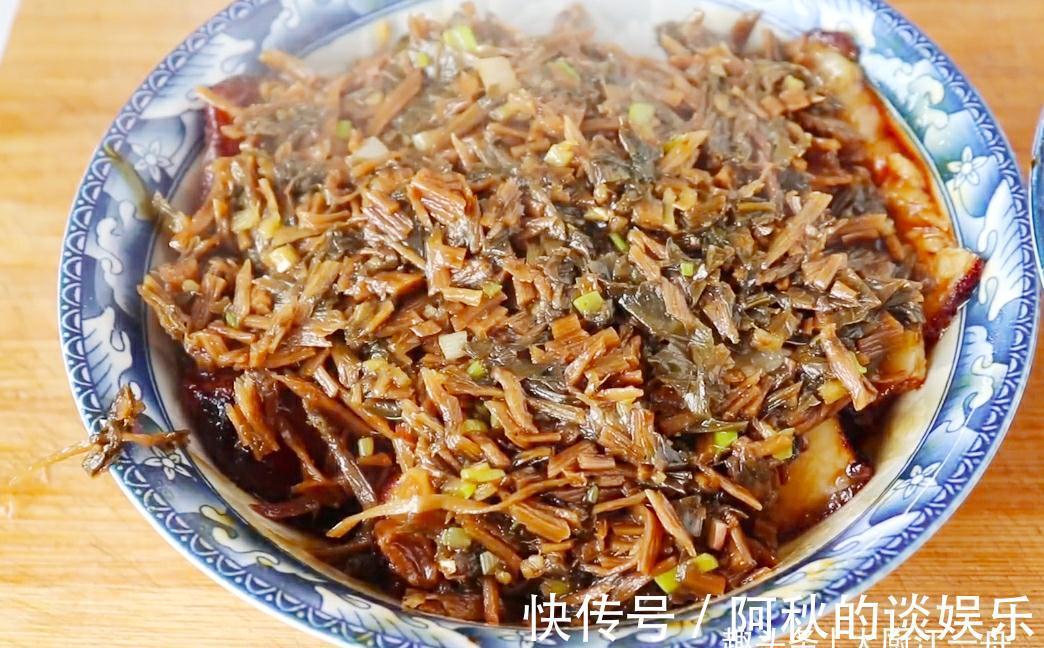 难怪宴席上的扣肉那么好吃?原来做法有诀窍,学会做给家人吃吧