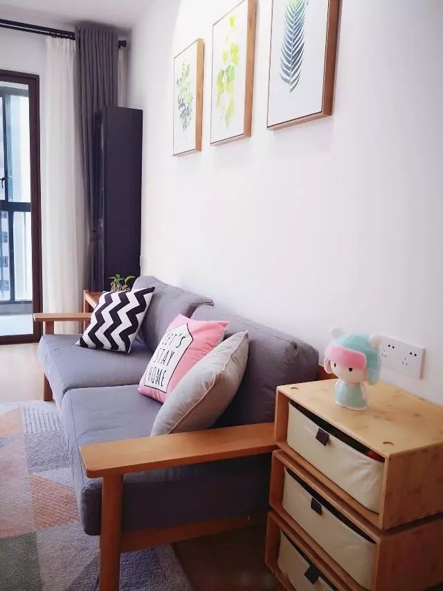客厅|月底搬新家,装修很漂亮,没有电视墙也很满意,鼓起勇气晒晒!
