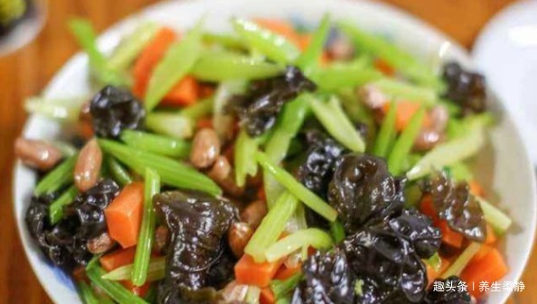 毒素|瘦身期多吃3菜,给肠道做个“大扫除”,排毒瘦小腹,越吃越瘦