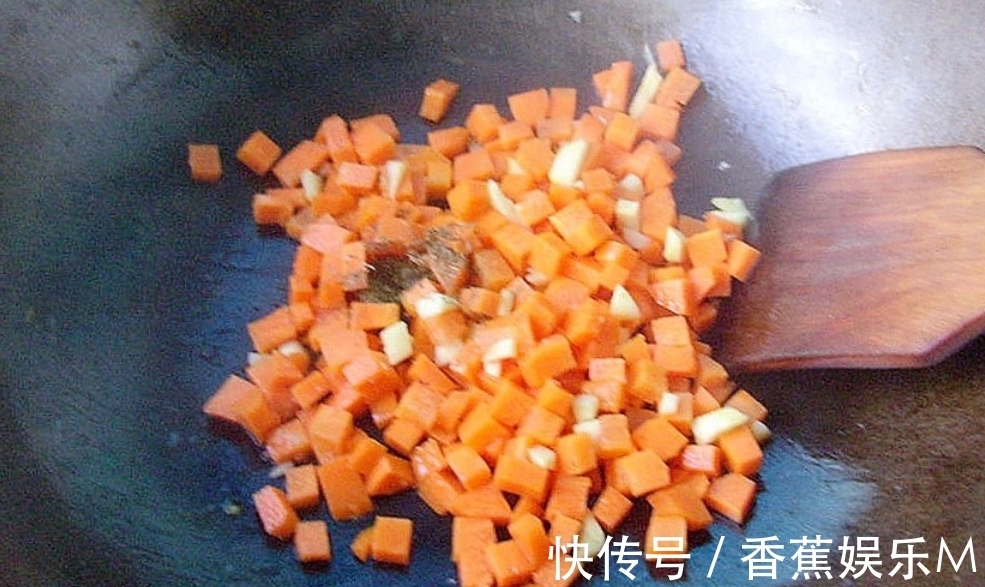 面膜|它是雀斑者的“福音”,睡前喝一杯,皮肤白又嫩,等于敷5片面膜