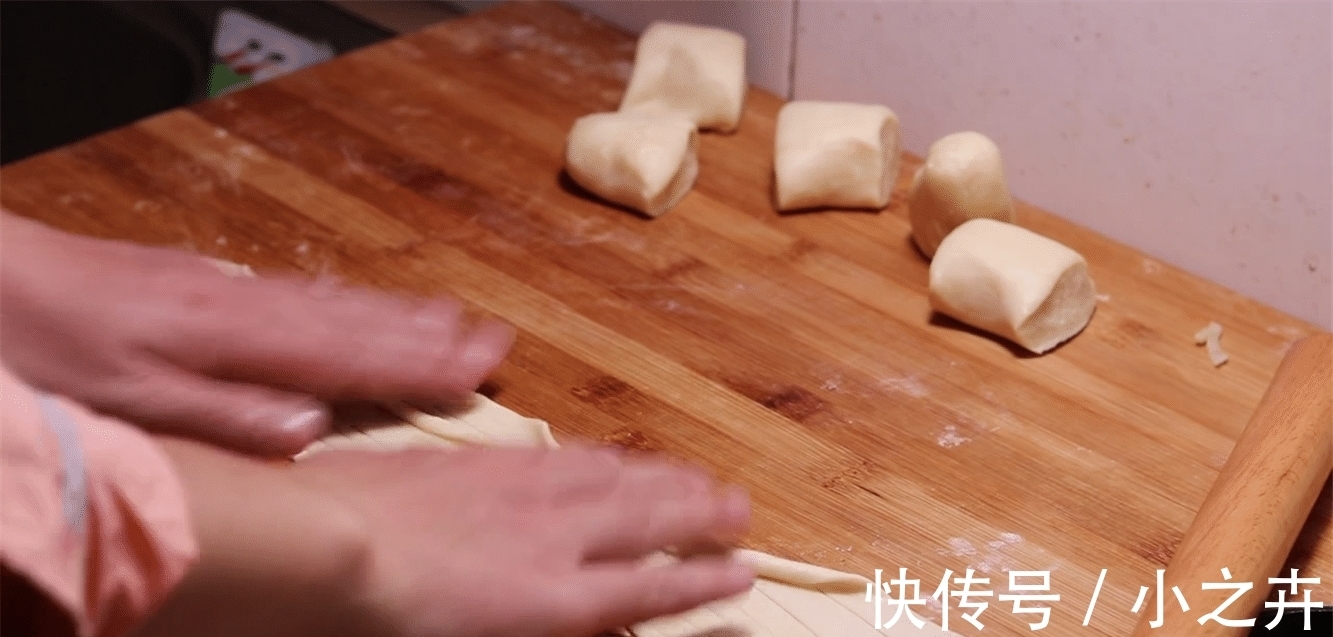 美食达人|手抓饼最好吃的做法, 早餐不用排队买路边摊了, 在家也能做