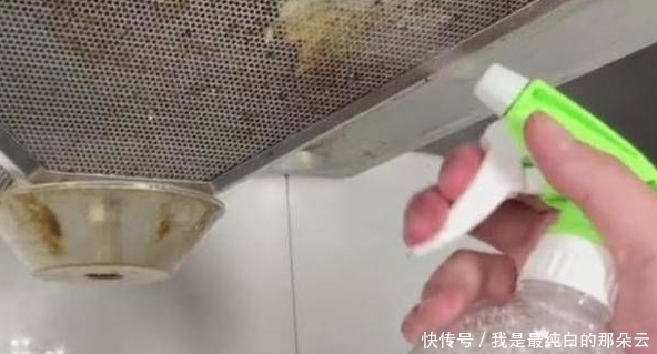 新年大扫除,厨房油渍又黑又黏?别担心,学会这些小妙招轻松搞定
