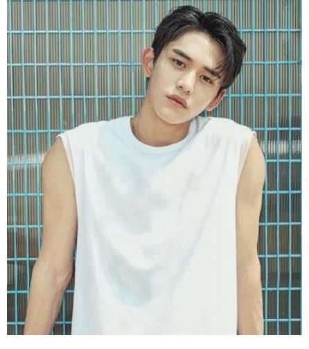 耳洞|《奔跑吧》黄旭熙耳朵上一直贴着胶布，真实原因让人心疼，一般人可想不到