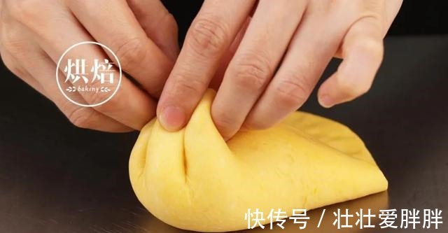 不用蛋黄一样能做的南瓜流沙包 整形超简单 一次成功！