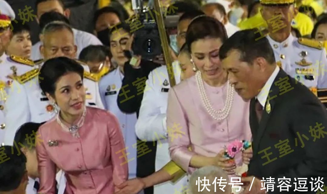 诗妮娜|诗妮娜爬行经过苏提达，空有宠爱却没地位，谁权力大一目了然！