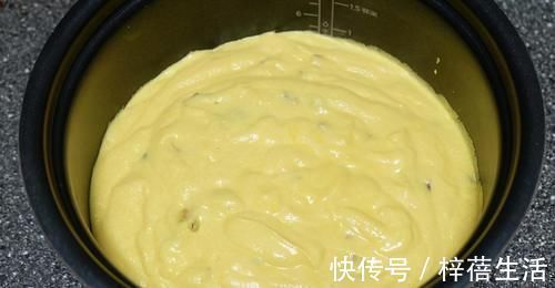 不用烤箱就可制作好吃的早餐蛋糕,简单轻松,直接告别喝粥式早餐