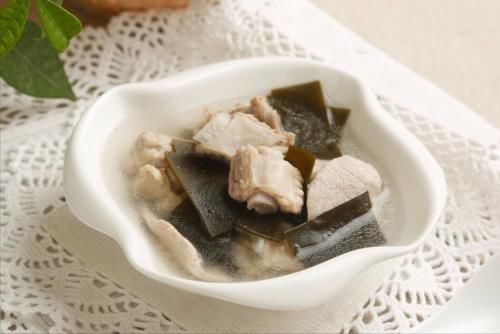 滋补|夏天这菜别放过，6块钱买一斤，补碘又补铁，炖汤喝鲜美又滋补