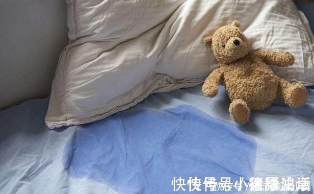 发育|孕妈夜里4种行为,往往是胎儿发育不良的诱因,准妈妈需要改善下