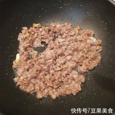 零失败香喷喷吃不够的牛肉饭，大厨原来这么好当