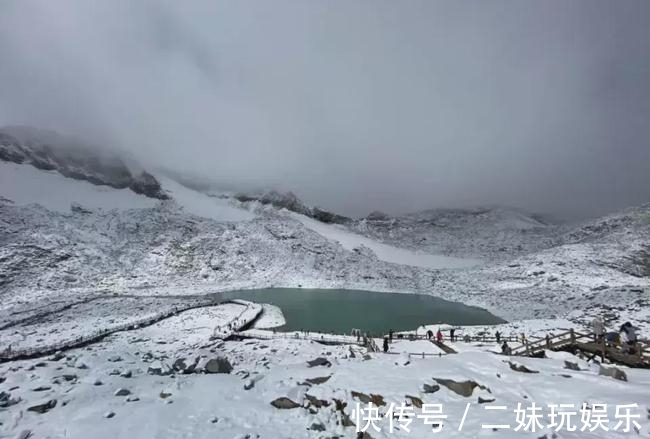 秋雪|当深秋邂逅初雪｜看，四川的秋天有多仙！