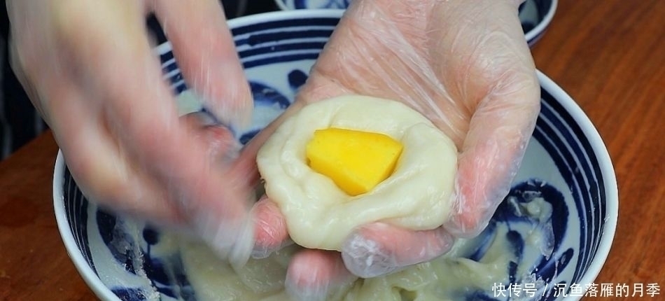 点名|1碗糯米粉1瓶牛奶,教你好吃做法,3天不做孩子就点名要,比肉香