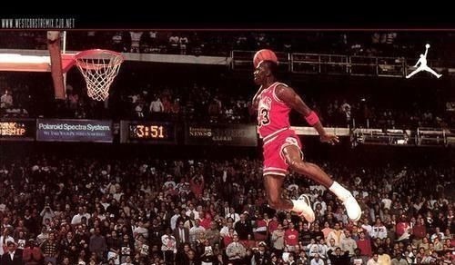 鬼冢虎 现金流不稳、公司被兼并,看菲尔·奈特如何把一手烂牌打出王炸