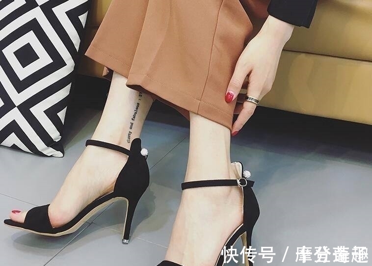 高跟凉鞋 职业通勤的高跟凉鞋,独属女人的自信魅力